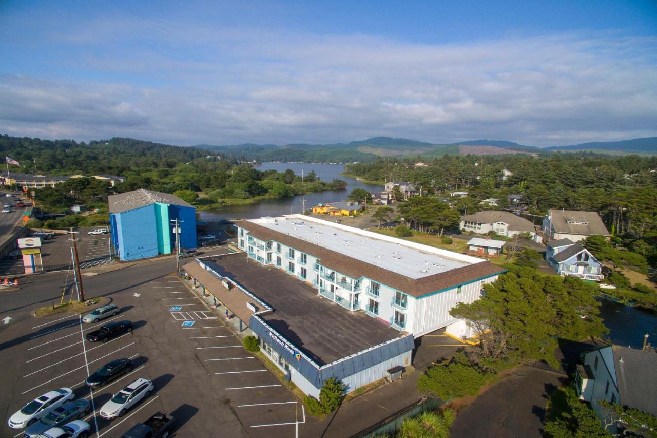 Oyo Ocean Breeze Hotel At Lincoln City Exterior photo