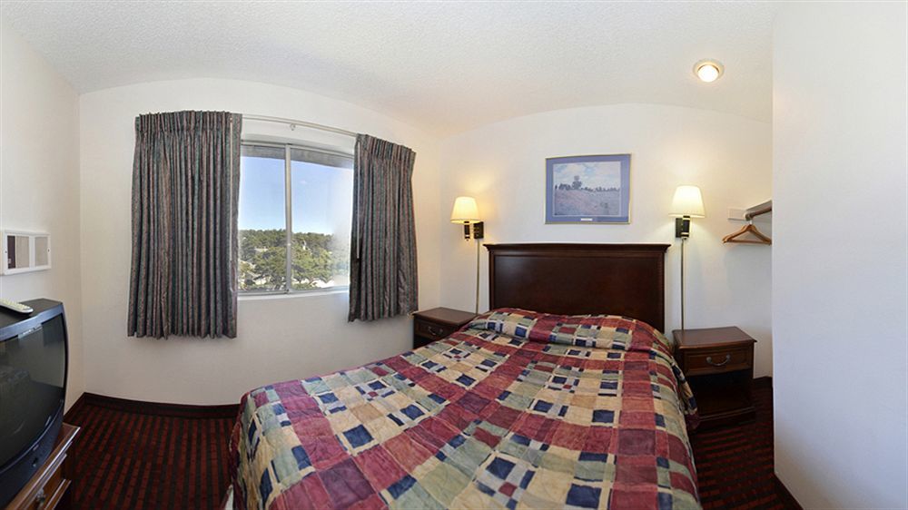 Oyo Ocean Breeze Hotel At Lincoln City Exterior photo