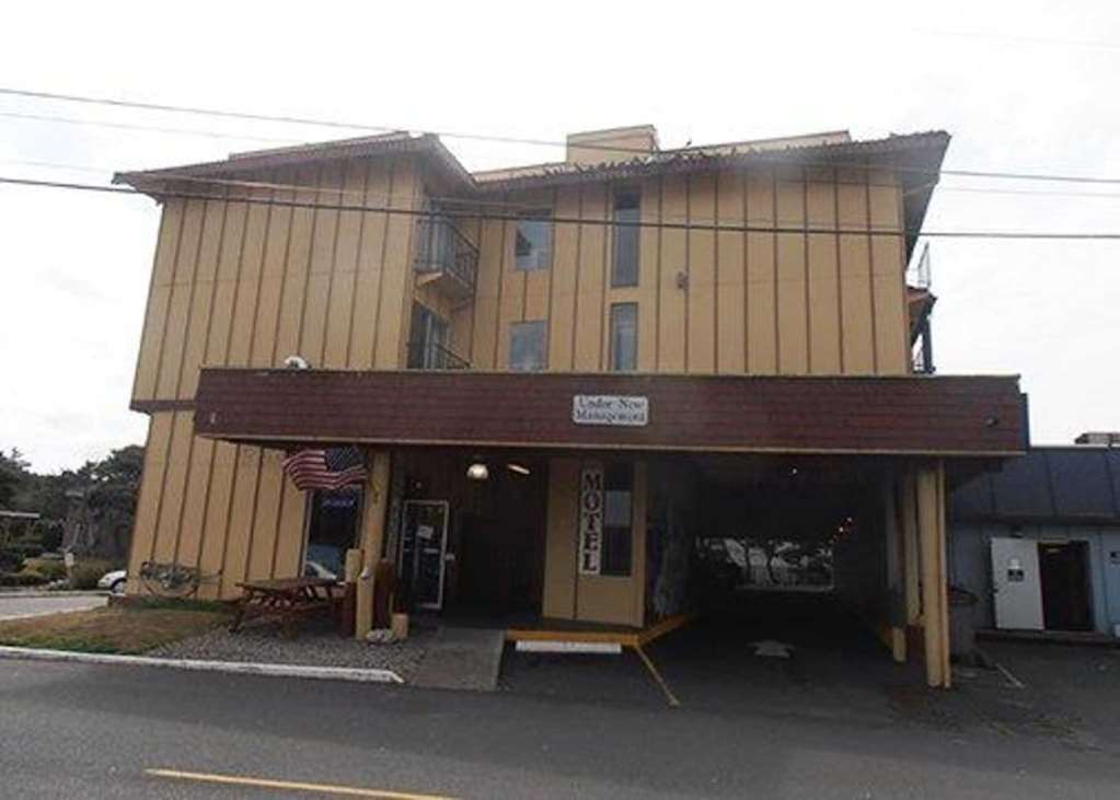 Oyo Ocean Breeze Hotel At Lincoln City Exterior photo